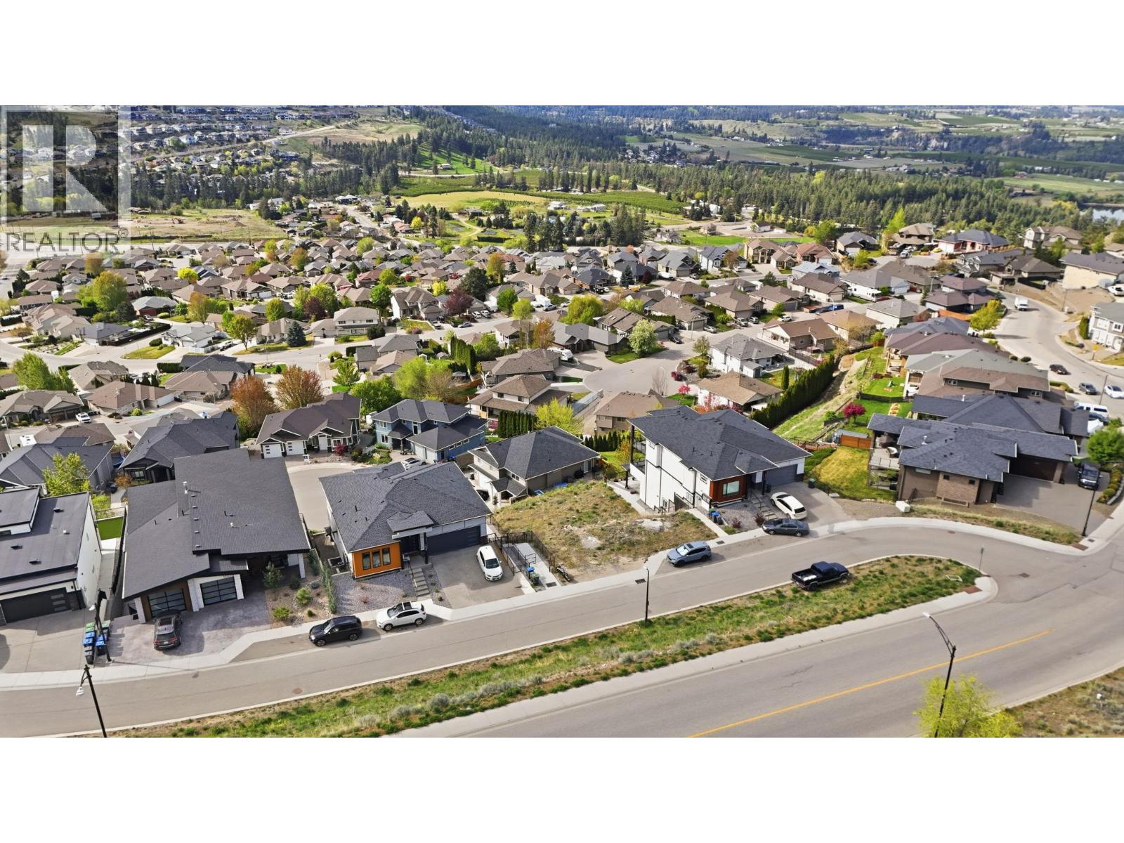 1485 Fairwood Lane, Kelowna, British Columbia  V1P 1T6 - Photo 5 - 10386427