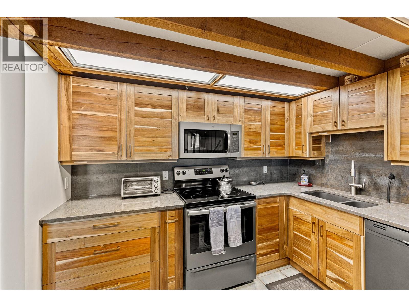 7470 Porcupine Road Unit# 610, Big White, British Columbia  V1X 4K5 - Photo 5 - 10384980