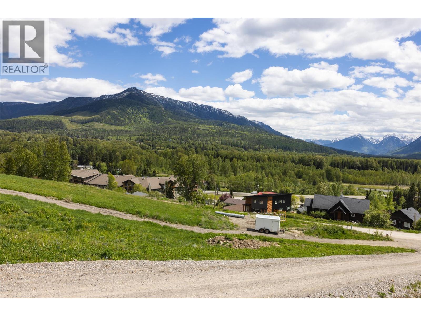 1683 Mcleod Avenue, Fernie, British Columbia  V0B 1M1 - Photo 17 - 10386602