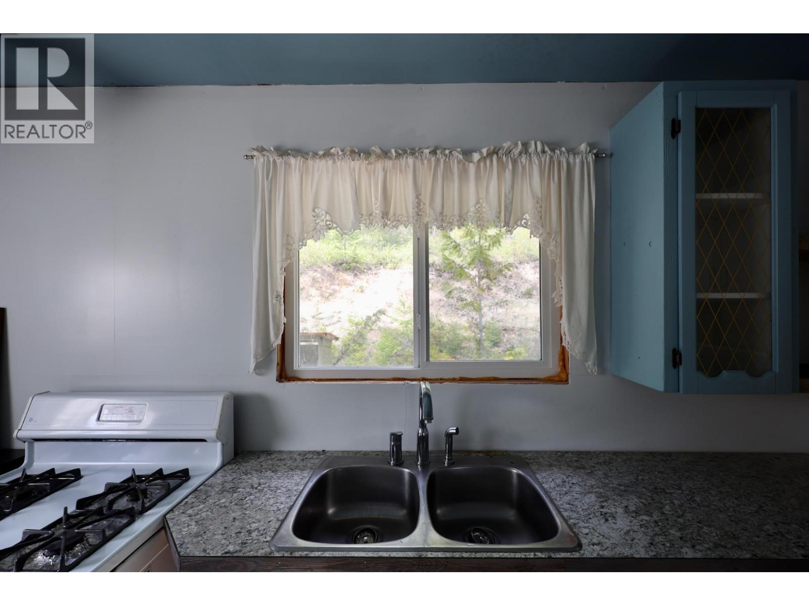 3033 Olive Road, Golden, British Columbia  V0A 1H0 - Photo 26 - 10386814