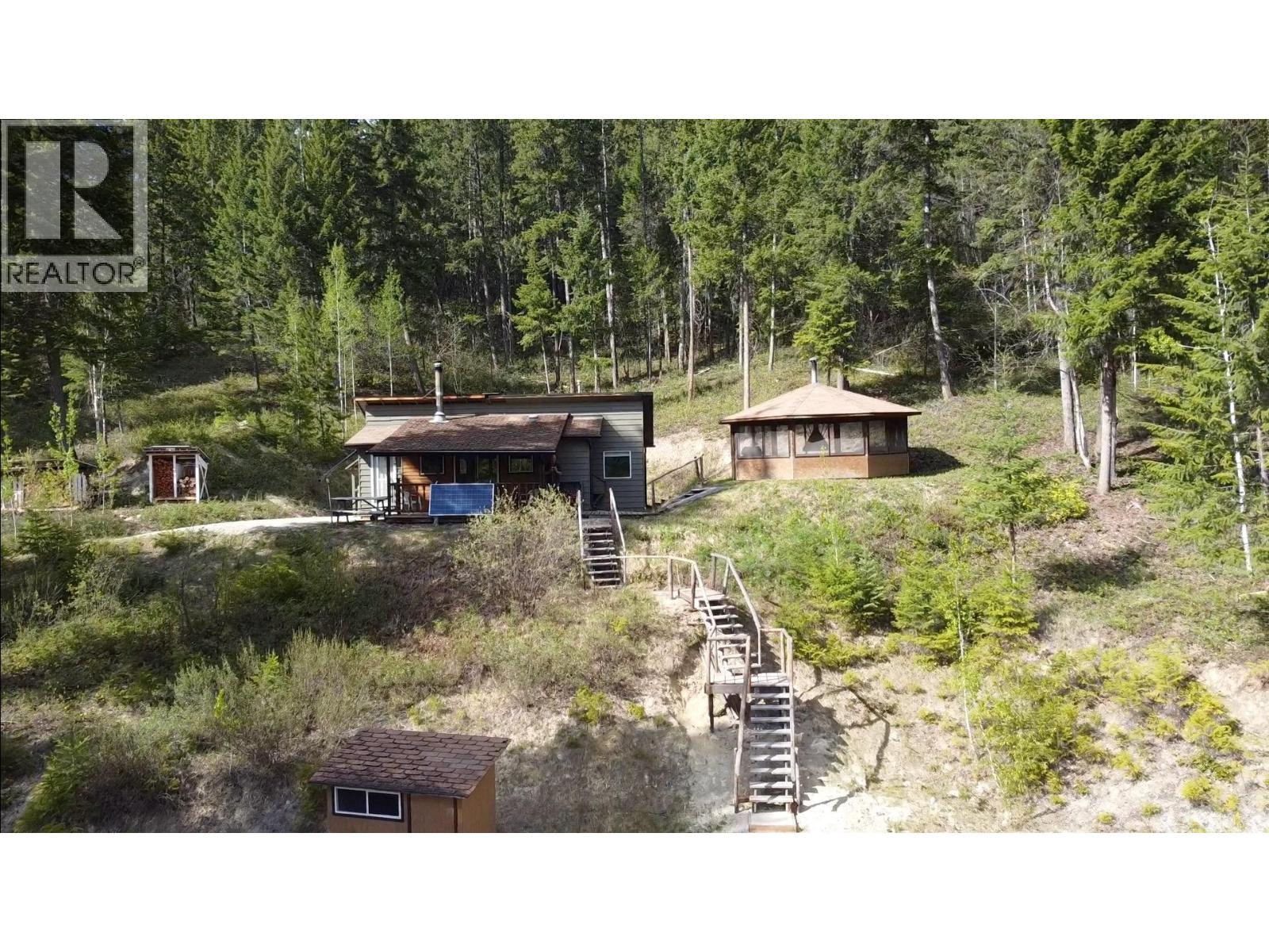 3033 Olive Road, Golden, British Columbia  V0A 1H0 - Photo 45 - 10386814