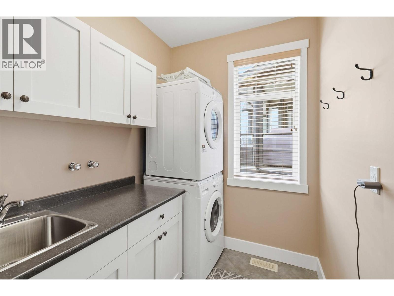 536 Trillium Drive, Kamloops, British Columbia  V2H 1R8 - Photo 28 - 10386689