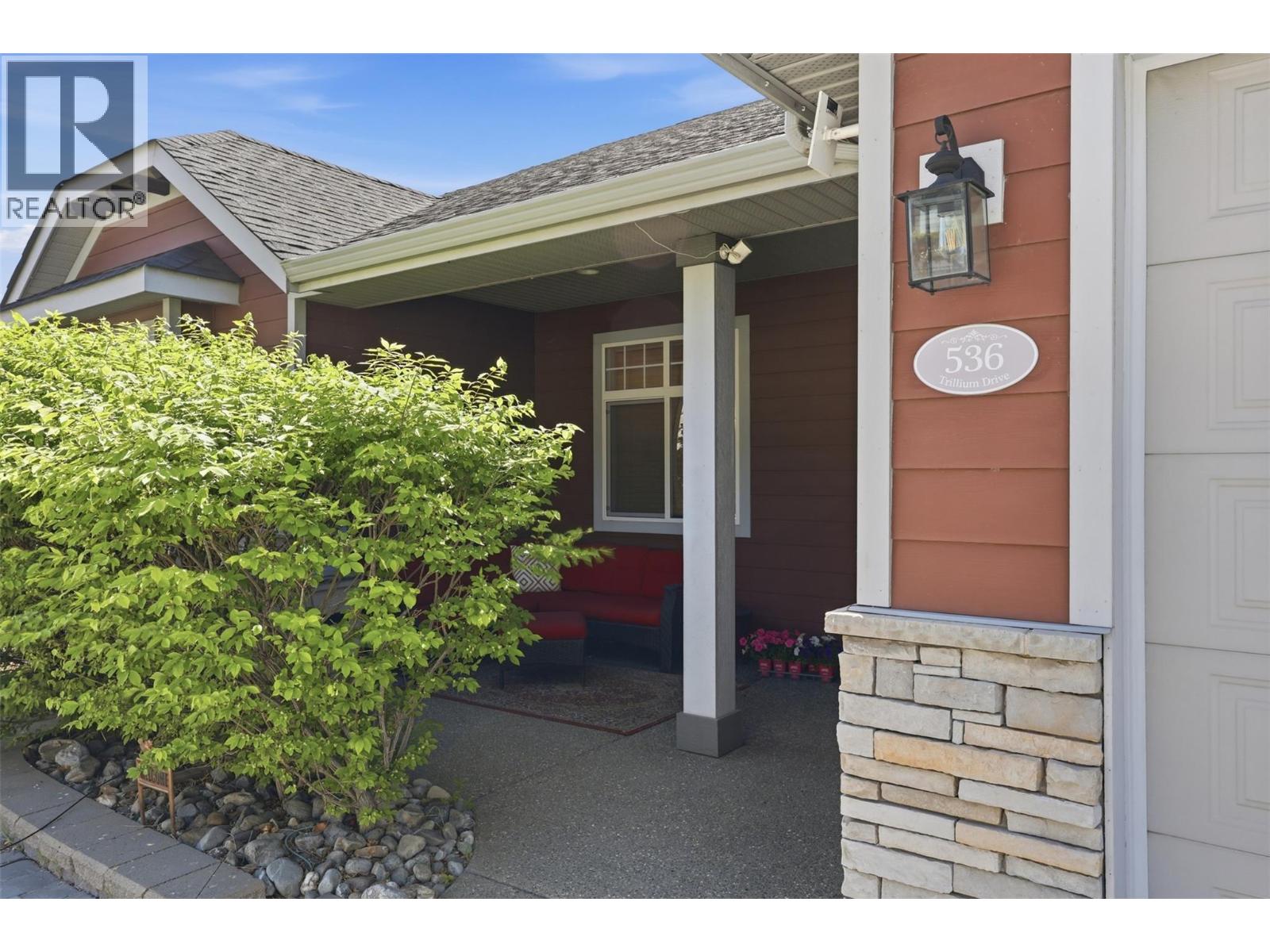 536 Trillium Drive, Kamloops, British Columbia  V2H 1R8 - Photo 3 - 10386689