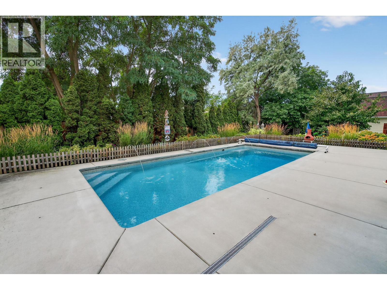 3920 Mowitch Court, Kelowna, British Columbia  V1W 4E6 - Photo 59 - 10386376