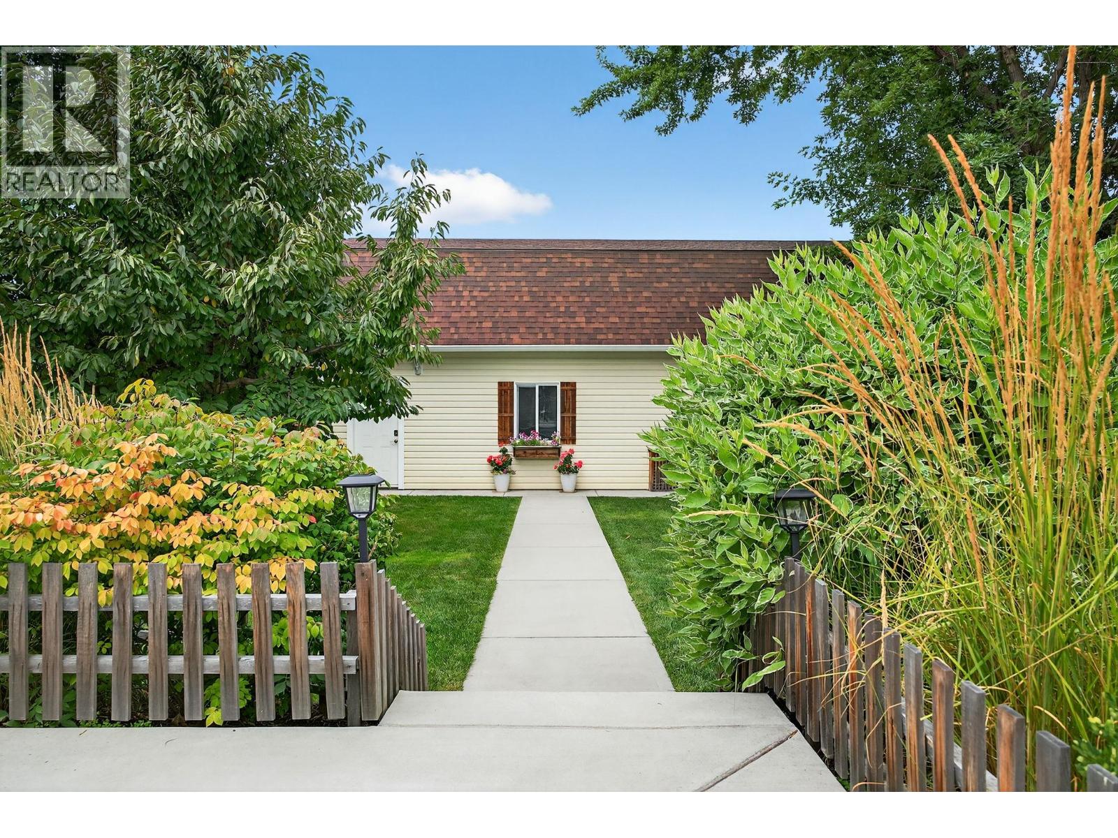 3920 Mowitch Court, Kelowna, British Columbia  V1W 4E6 - Photo 67 - 10386376