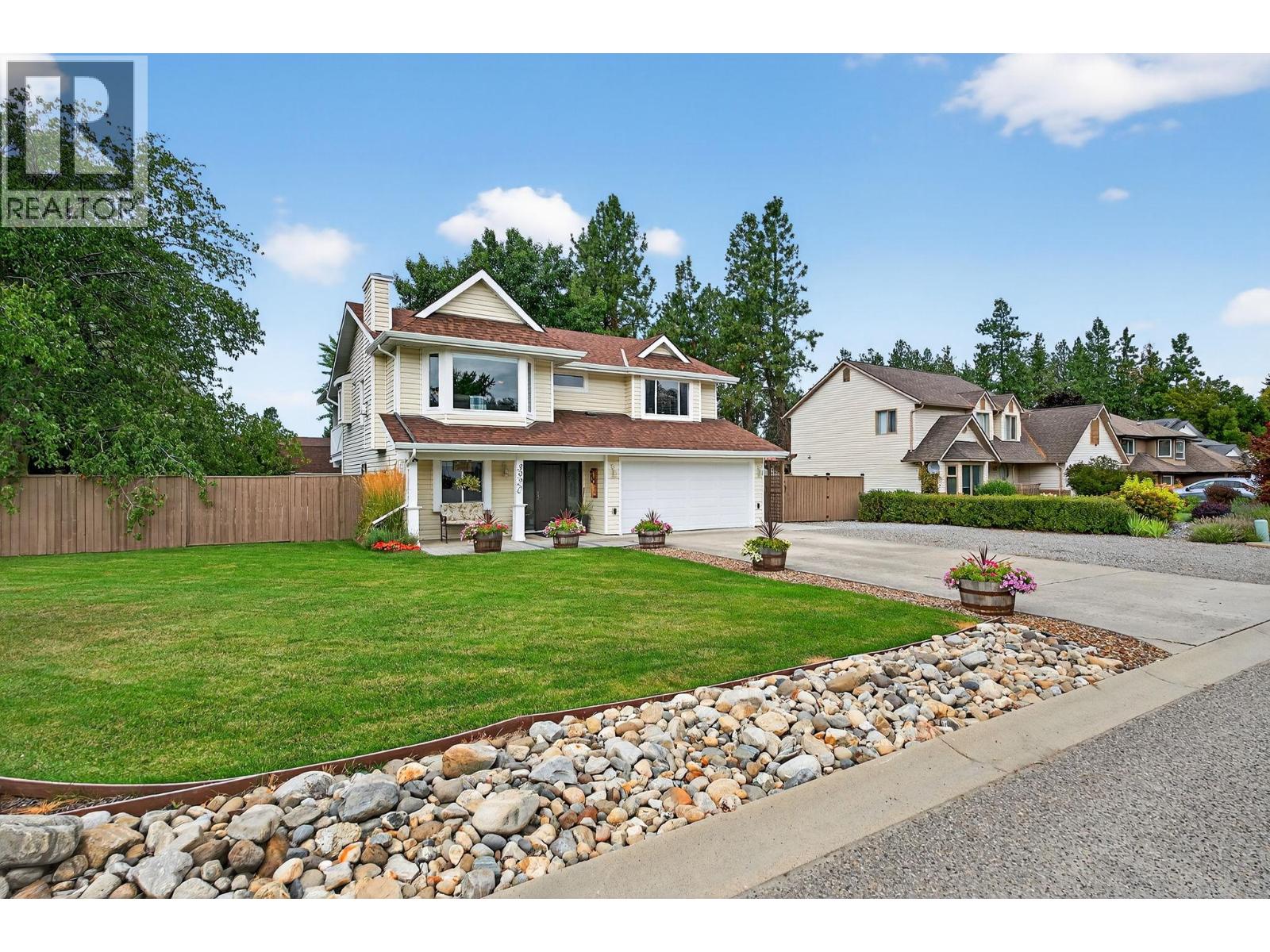 3920 Mowitch Court, Kelowna, British Columbia  V1W 4E6 - Photo 7 - 10386376