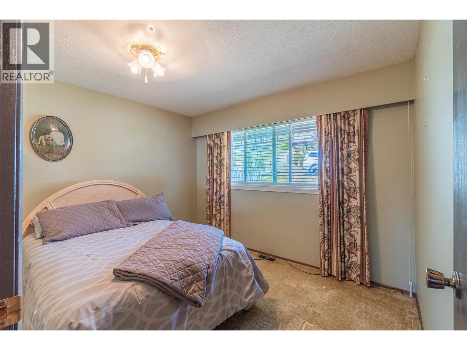 925 Sicamore Drive, Kamloops, British Columbia  V2B 8B7 - Photo 11 - 10386141