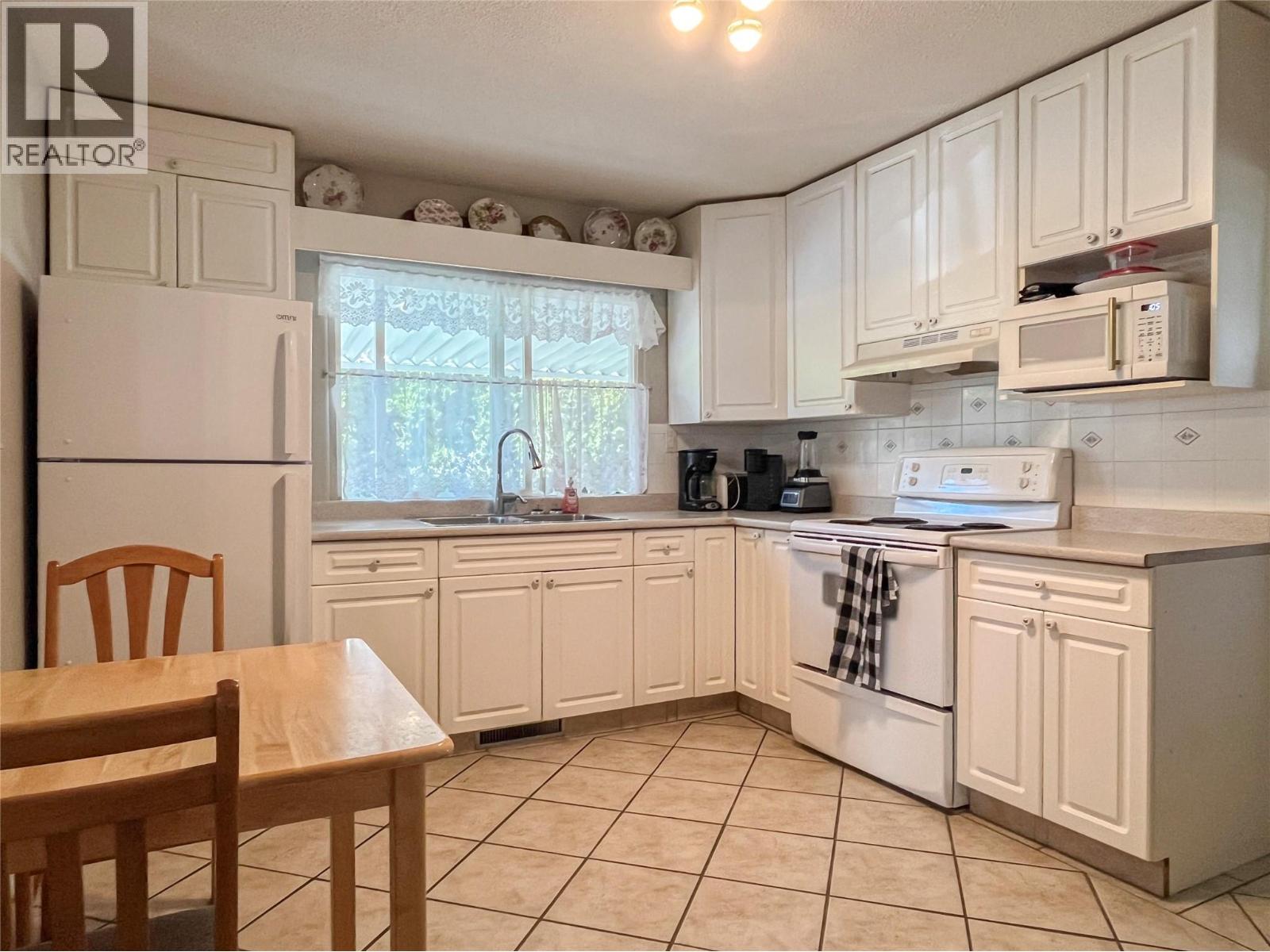 7817 89th Street, Osoyoos, British Columbia  V0H 1V0 - Photo 32 - 10386629