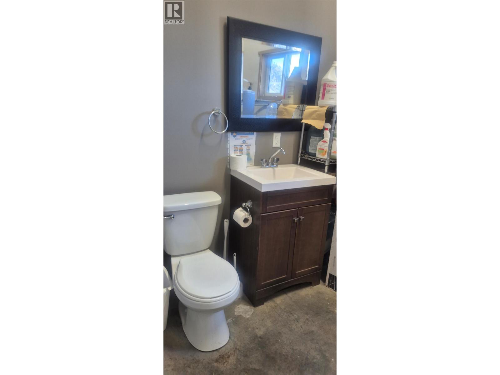 2825 33 Highway, Westbridge, British Columbia  V0H 2B0 - Photo 30 - 10385906