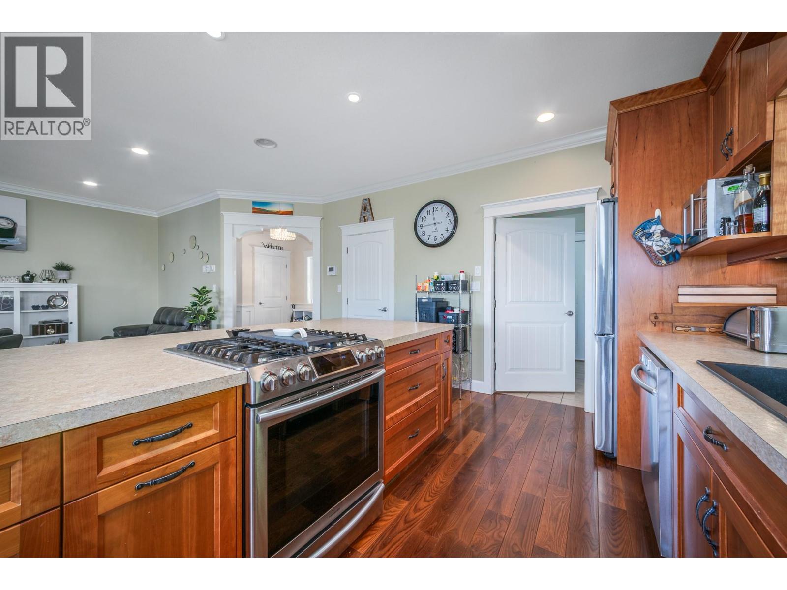 1446 Huckleberry Drive, Sorrento, British Columbia  V0E 2W2 - Photo 11 - 10384799