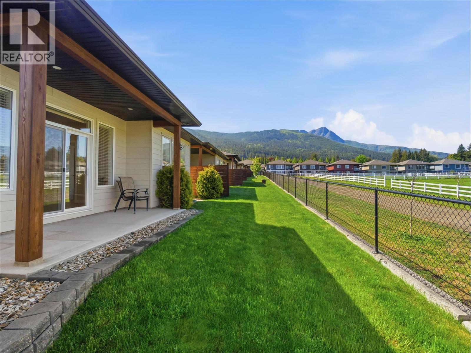 1611 10 Street Sw Unit# 9, Salmon Arm, British Columbia  V1E 0C8 - Photo 2 - 10386757