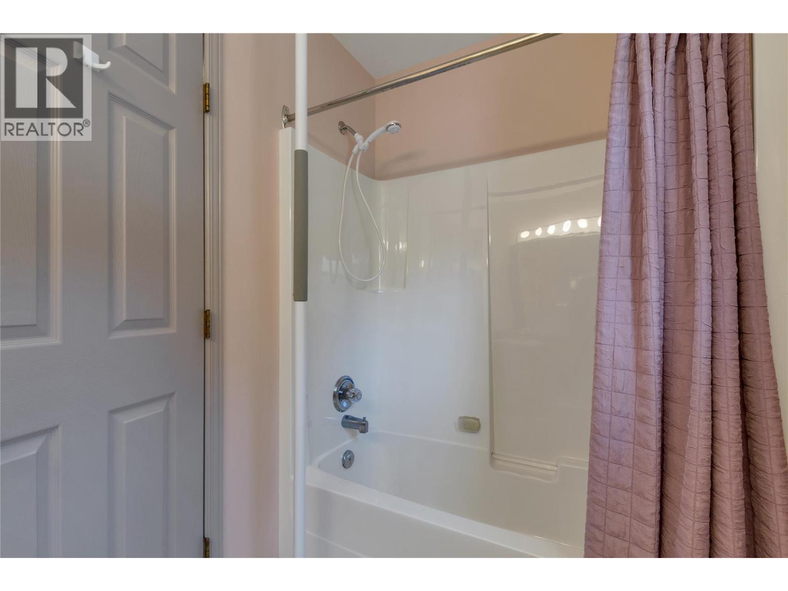 35 Peregrine Way, Vernon, British Columbia  V1H 1E4 - Photo 23 - 10386662