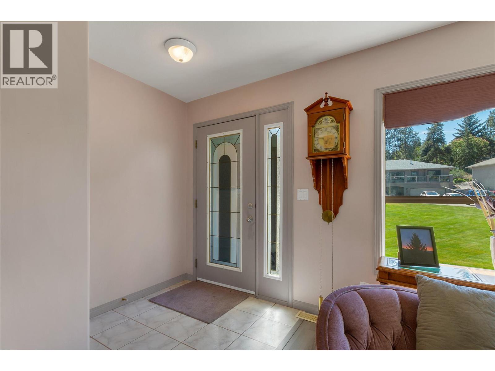 35 Peregrine Way, Vernon, British Columbia  V1H 1E4 - Photo 5 - 10386662