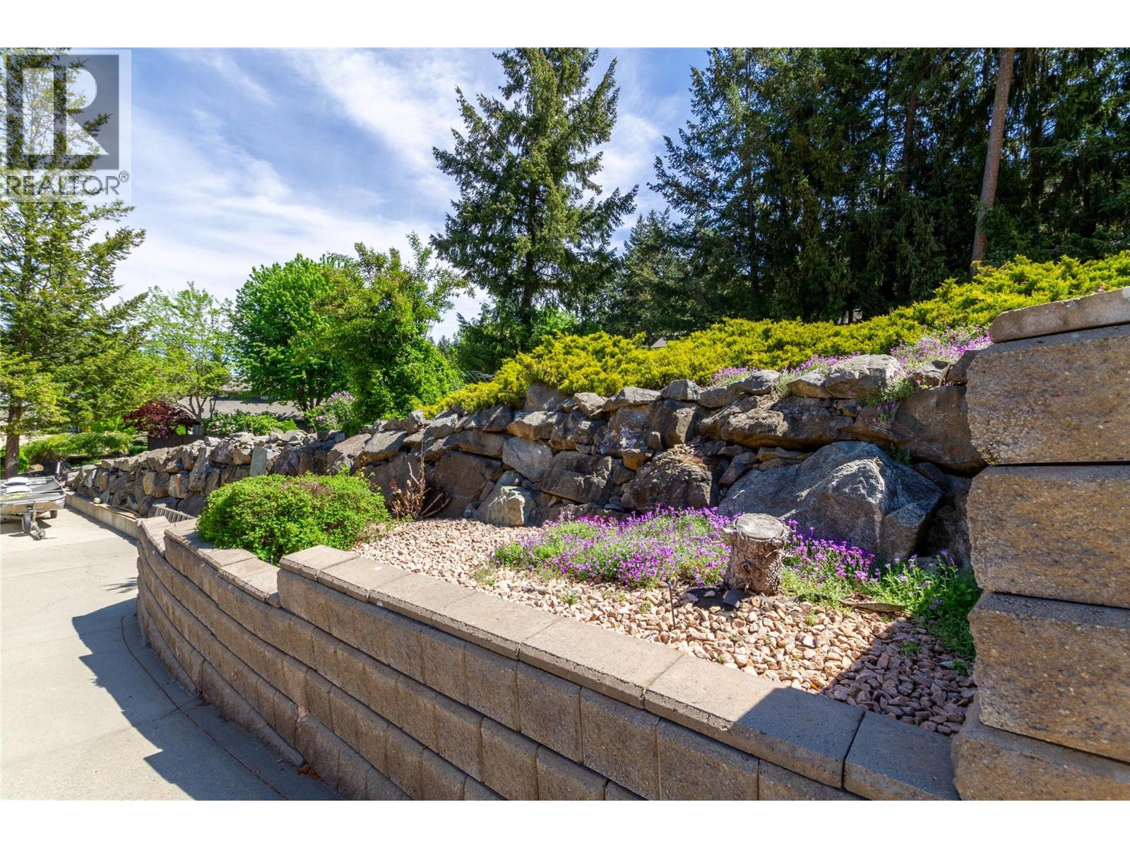 35 Peregrine Way, Vernon, British Columbia  V1H 1E4 - Photo 59 - 10386662