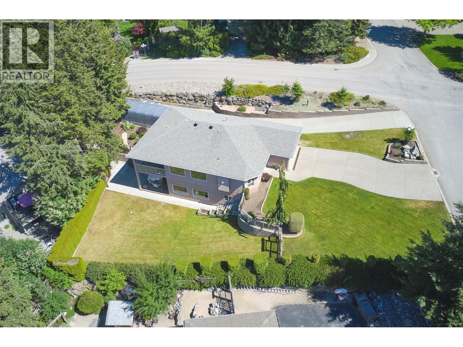35 Peregrine Way, Vernon, British Columbia  V1H 1E4 - Photo 71 - 10386662