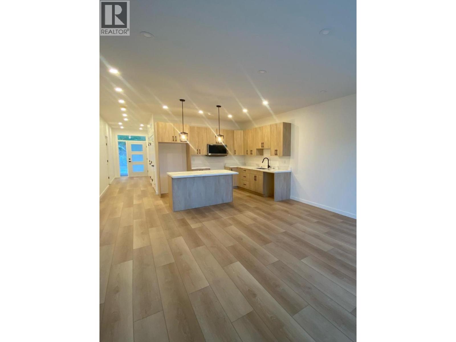 2982 Scenic Ridge Drive, West Kelowna, British Columbia  V4T 1Y3 - Photo 2 - 10386126