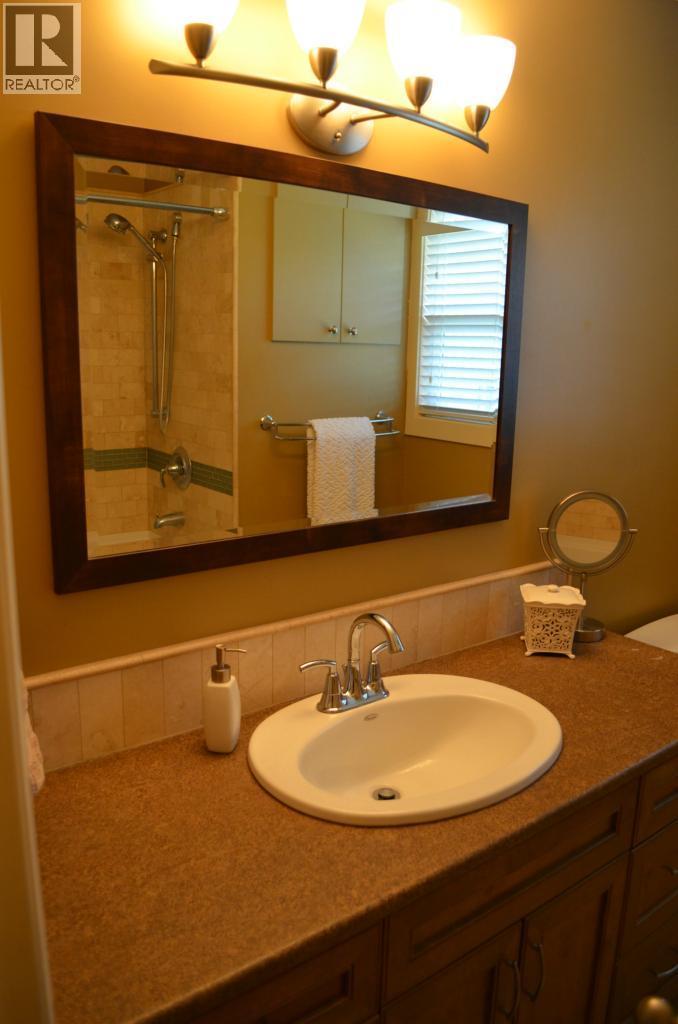 565 Dougall Road S, Kelowna, British Columbia  V1X 3K2 - Photo 12 - 10386807
