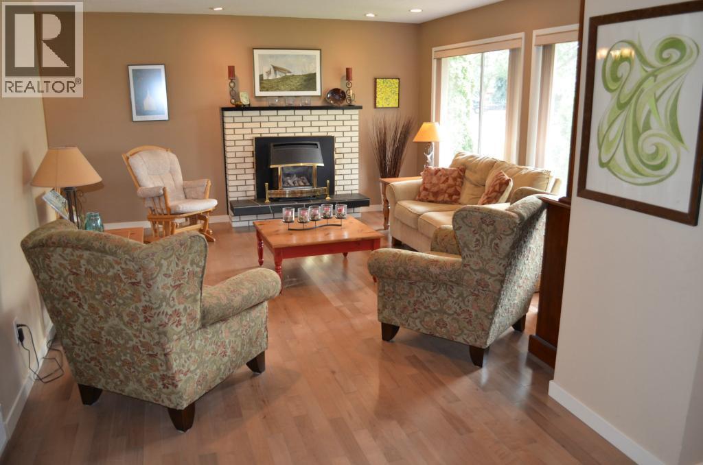565 Dougall Road S, Kelowna, British Columbia  V1X 3K2 - Photo 4 - 10386807