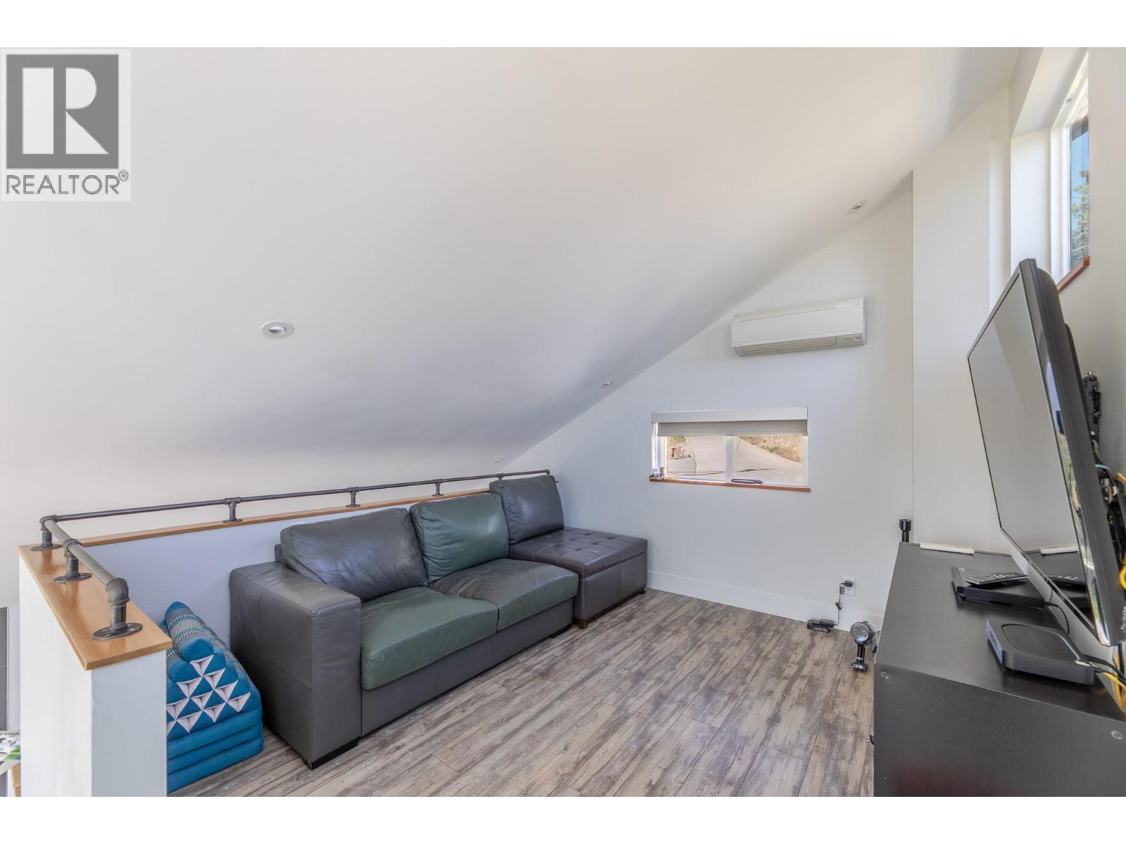 9003 Gilman Road, Summerland, British Columbia  V0H 1Z2 - Photo 13 - 10386771