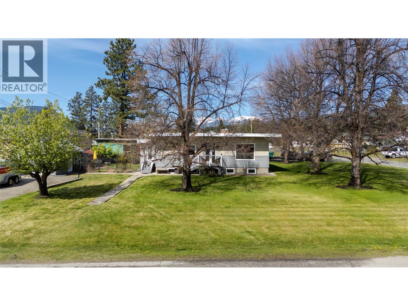311 307th Avenue, Kimberley, British Columbia  V1A 3G8 - Photo 3 - 10386442