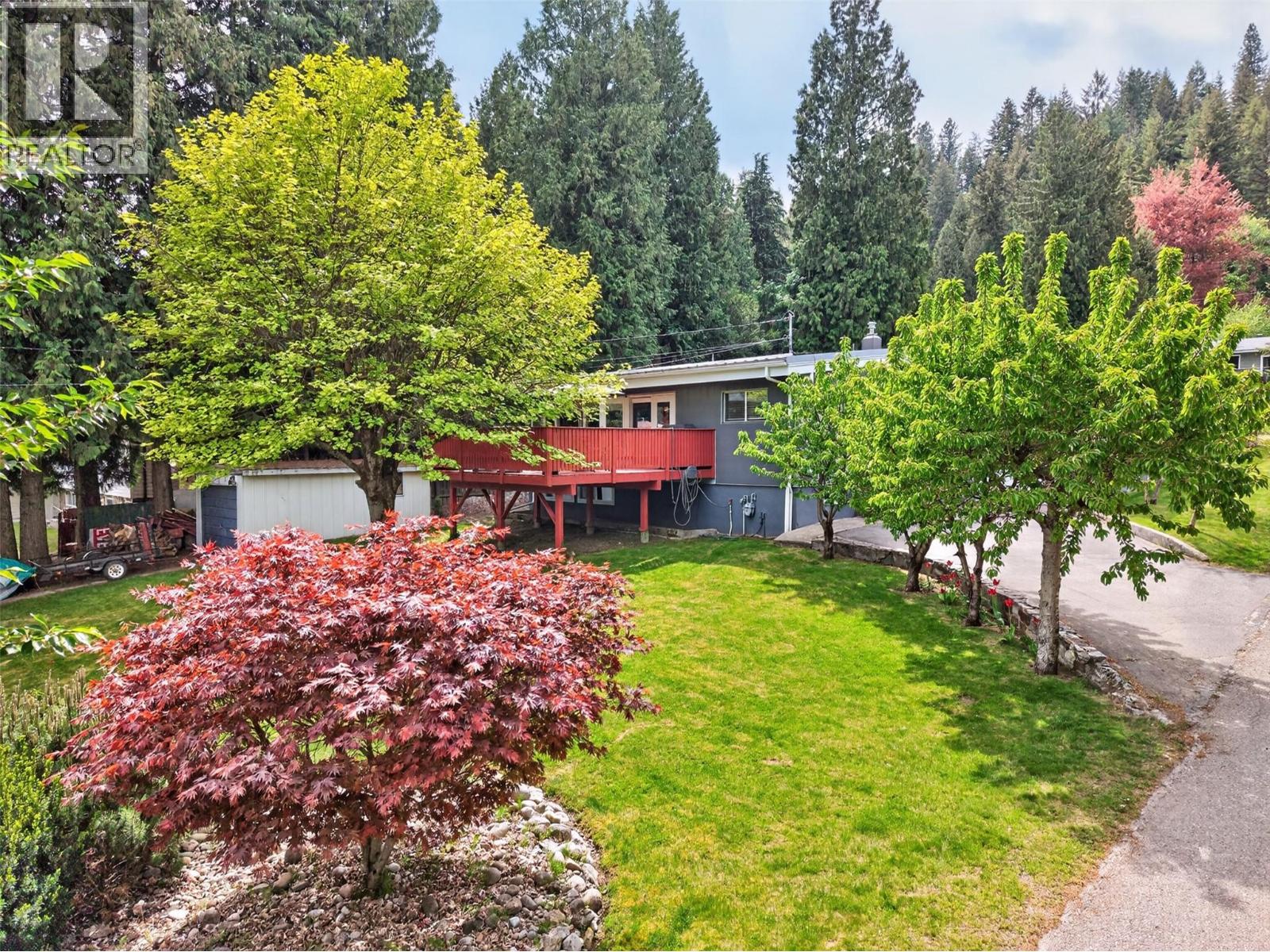 902 26th Street, Castlegar, British Columbia  V1N 3Z4 - Photo 27 - 10386845