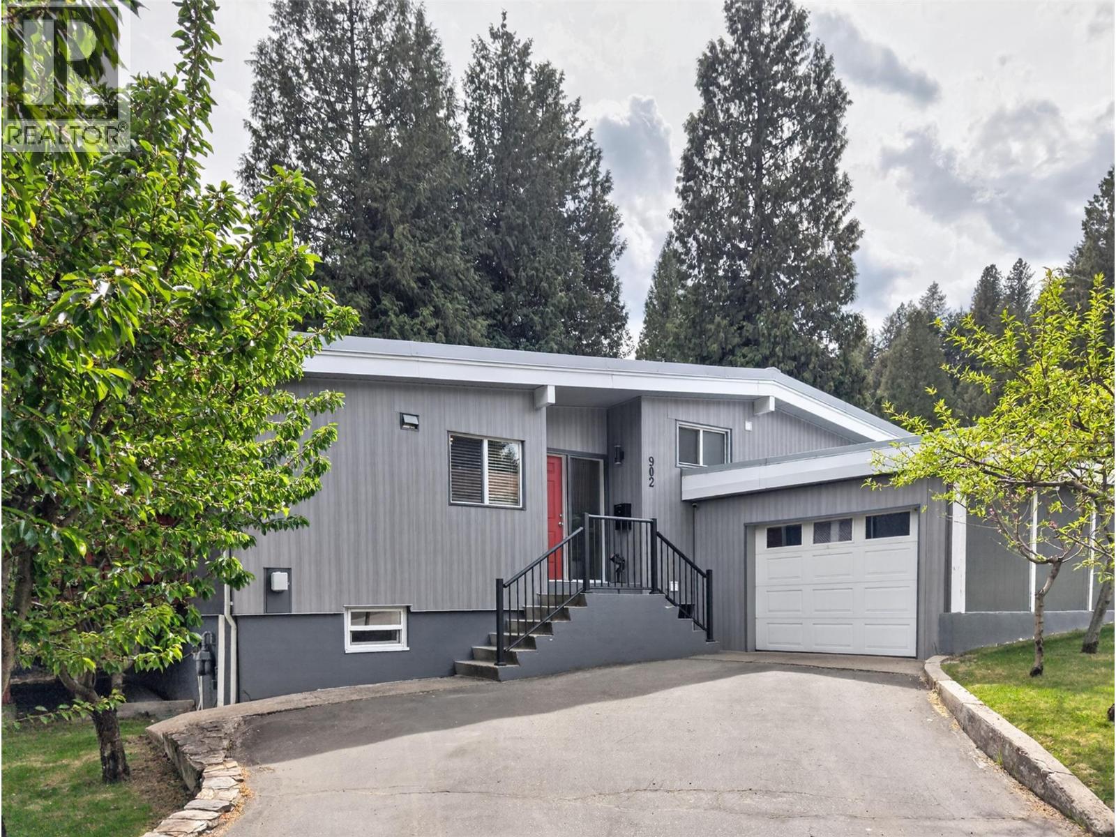 902 26th Street, Castlegar, British Columbia  V1N 3Z4 - Photo 30 - 10386845