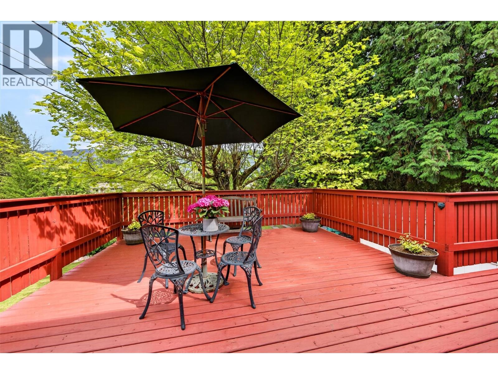 902 26th Street, Castlegar, British Columbia  V1N 3Z4 - Photo 31 - 10386845
