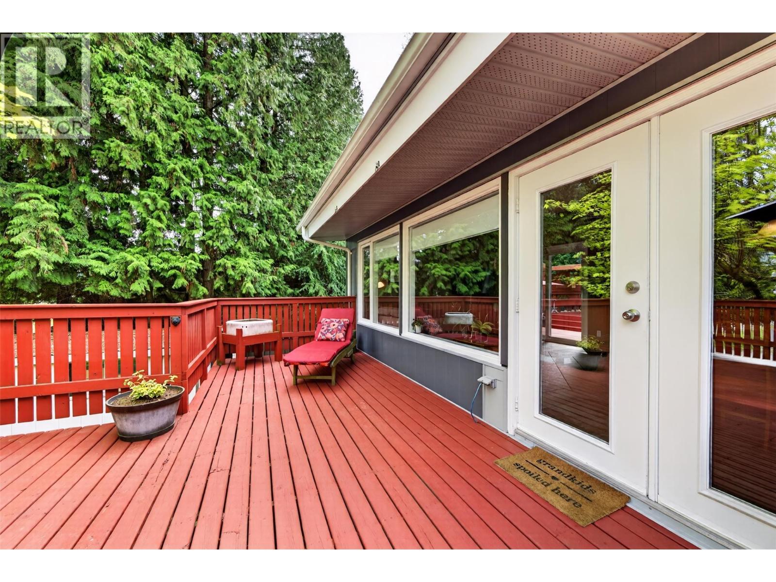 902 26th Street, Castlegar, British Columbia  V1N 3Z4 - Photo 32 - 10386845