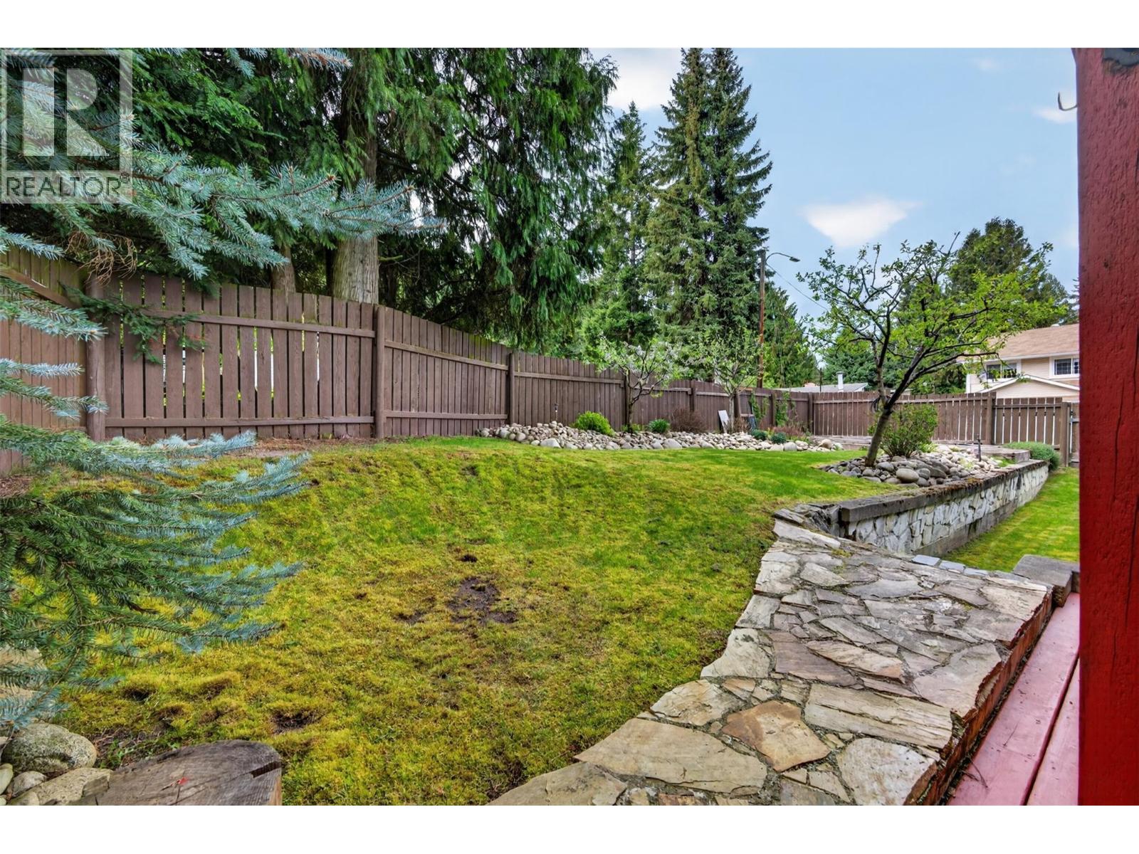 902 26th Street, Castlegar, British Columbia  V1N 3Z4 - Photo 39 - 10386845