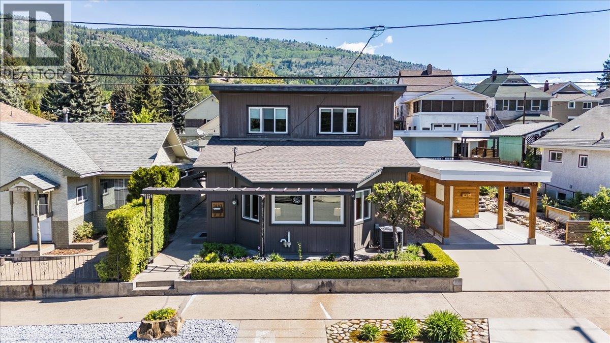 1443 Columbia Avenue, Trail, British Columbia  V1R 1J7 - Photo 1 - 10386815