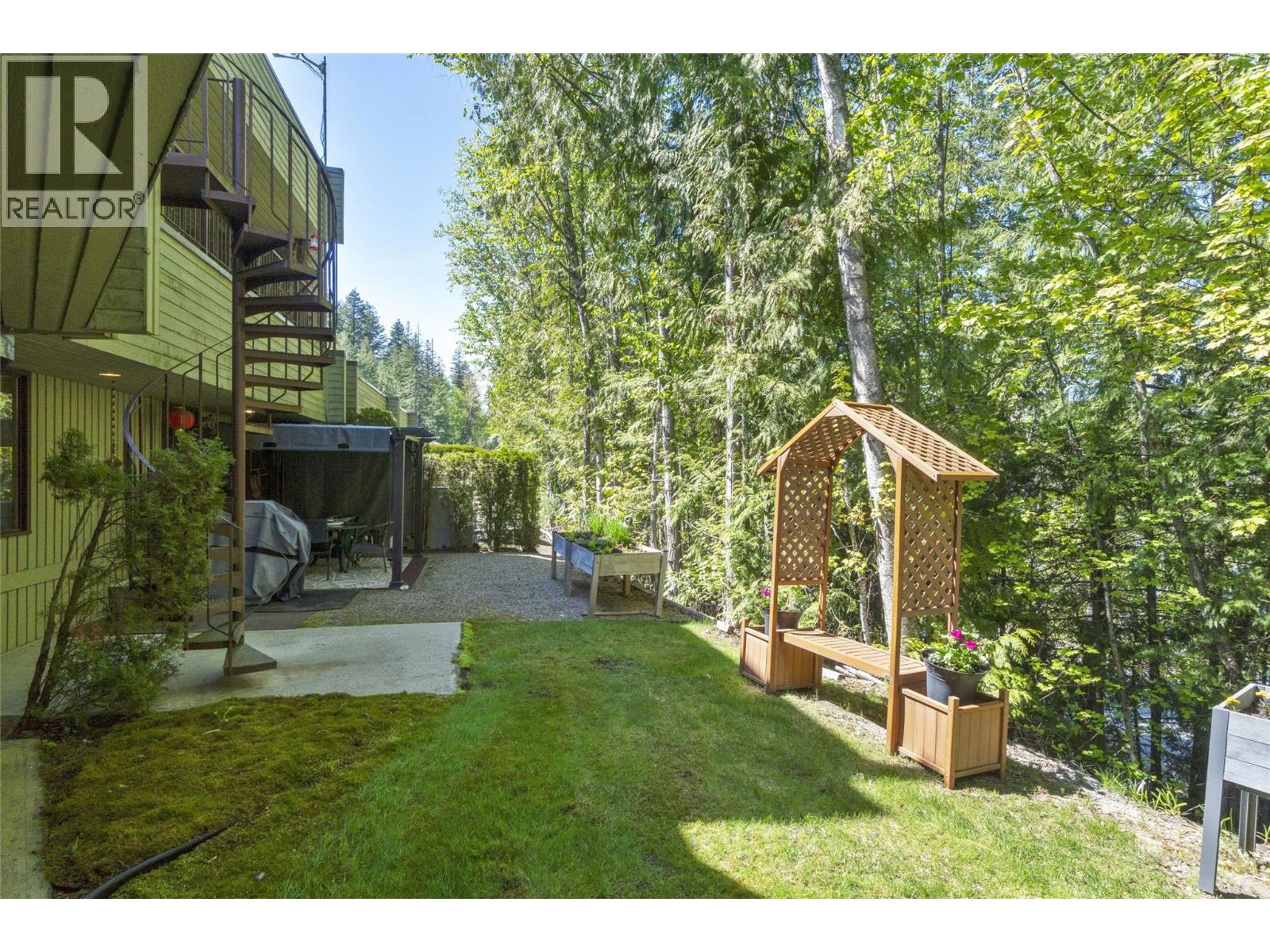 2924 Eagle Bay Road Unit# 1 To 5, Blind Bay, British Columbia  V0E 1H1 - Photo 45 - 10386825