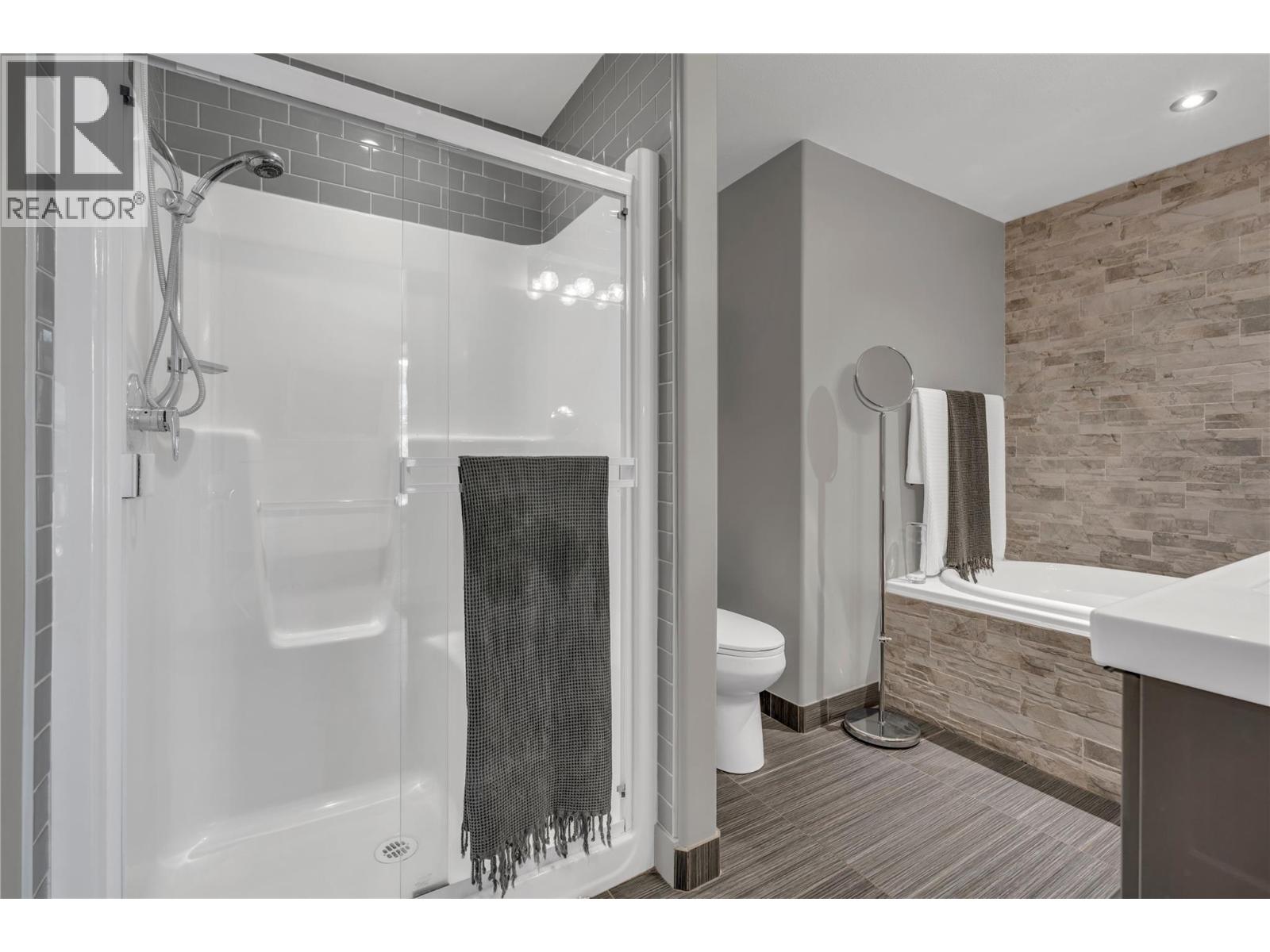 250 Marina Way Unit# 606, Penticton, British Columbia  V2A 1H4 - Photo 14 - 10386526