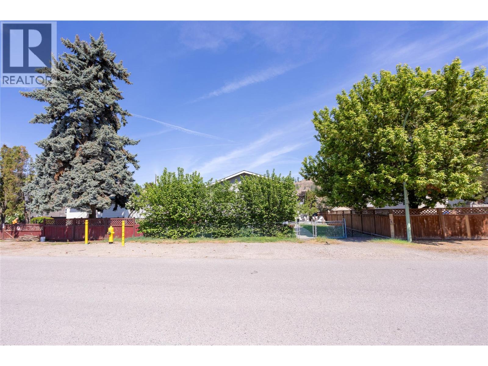 530 Roanoke Avenue, Kelowna, British Columbia  V1Y 7K5 - Photo 34 - 10381576