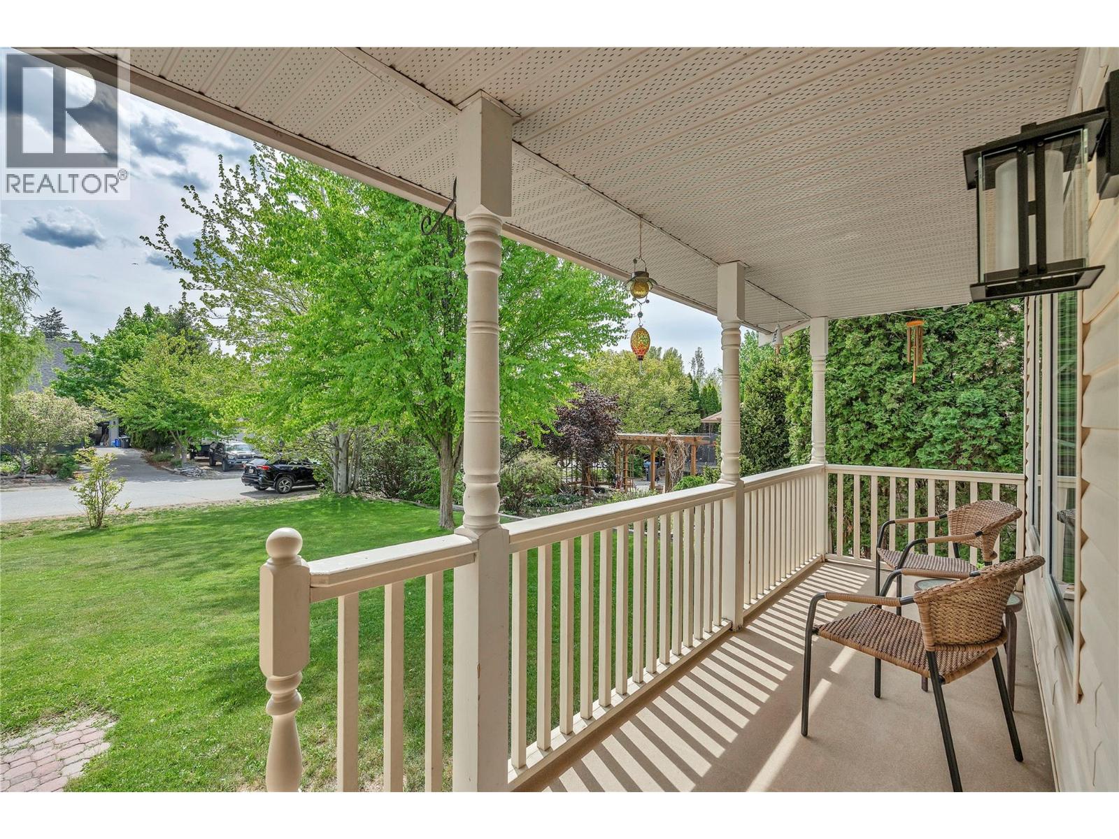 755 Wiseman Place, Naramata, British Columbia  V0H 1N1 - Photo 2 - 10386635