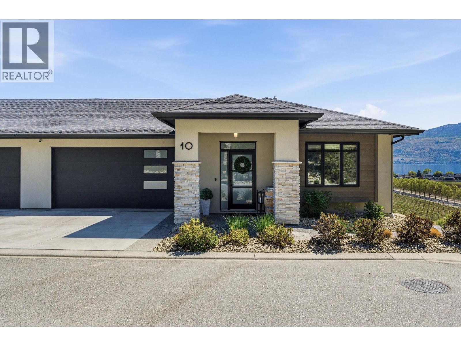 1600 Golden View Drive Unit# 10, West Kelowna, British Columbia  V4T 1Y7 - Photo 2 - 10386902