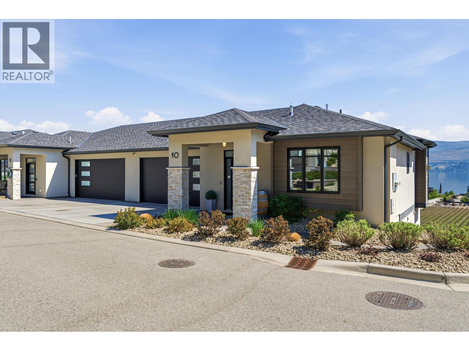 1600 Golden View Drive Unit# 10, West Kelowna, British Columbia  V4T 1Y7 - Photo 3 - 10386902
