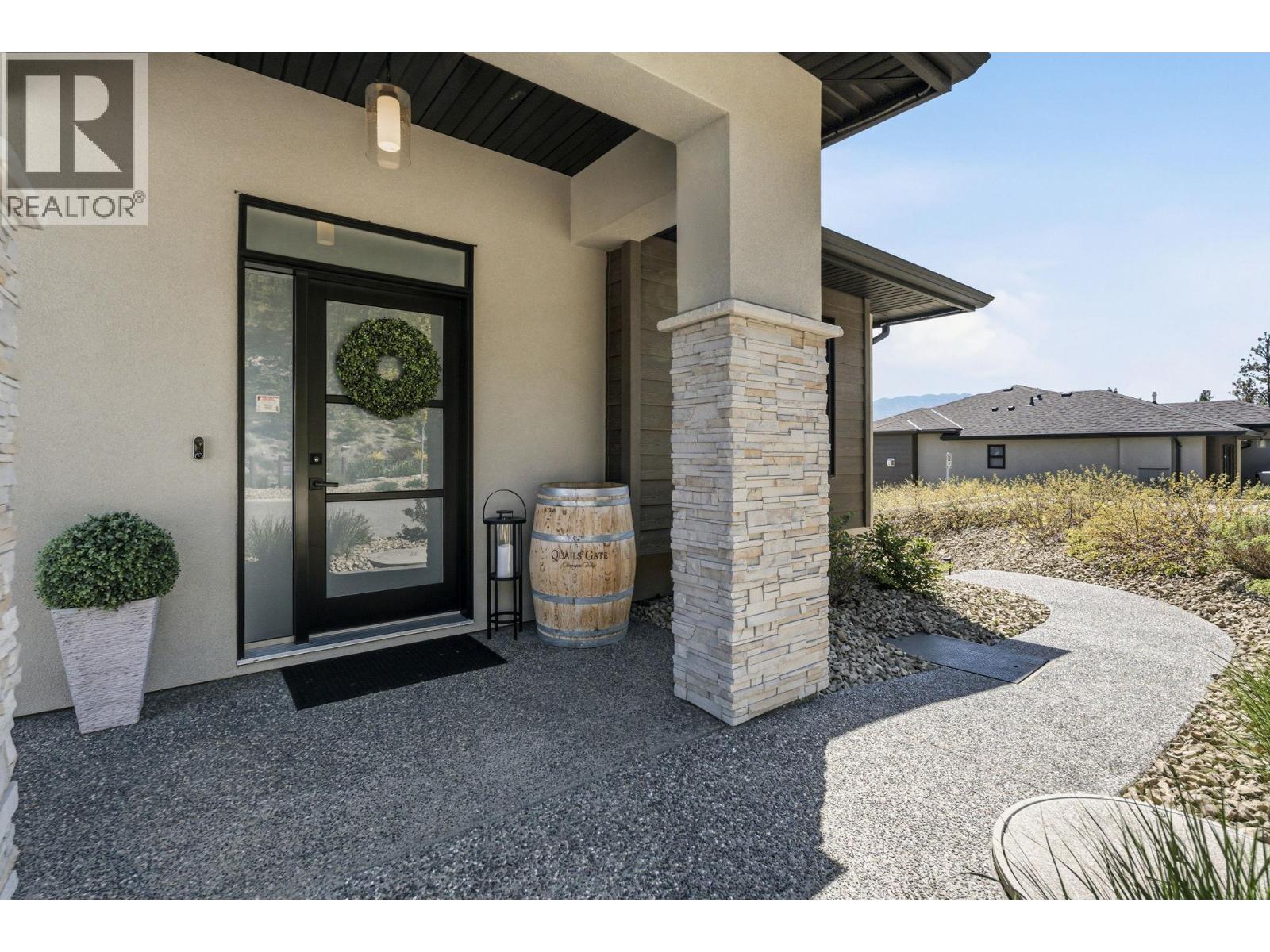 1600 Golden View Drive Unit# 10, West Kelowna, British Columbia  V4T 1Y7 - Photo 4 - 10386902