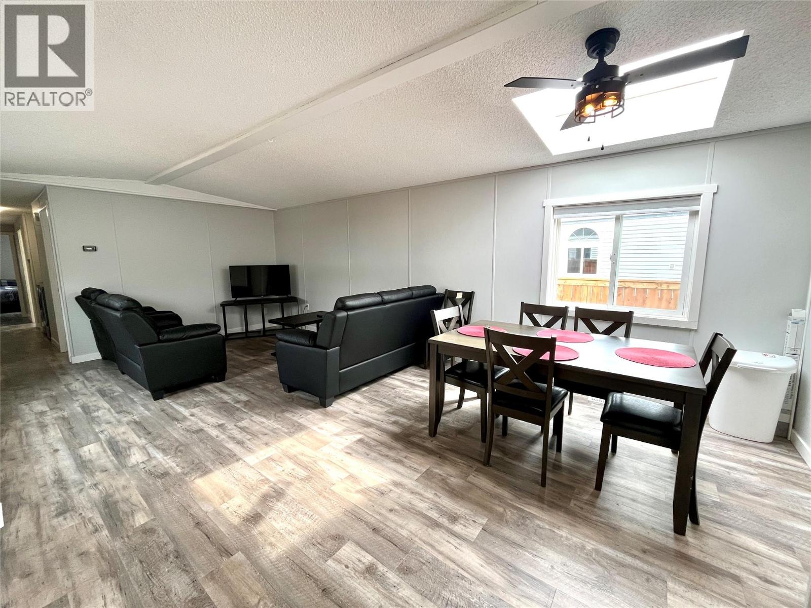 171 Meikle Avenue, Tumbler Ridge, British Columbia  V0C 2W0 - Photo 6 - 10386781