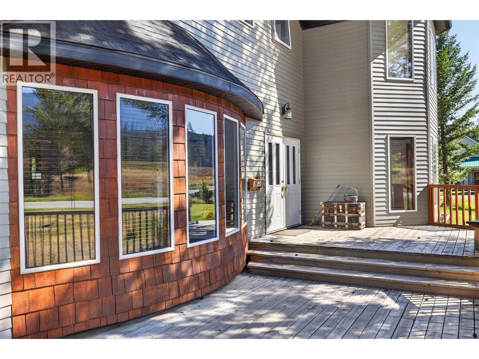 6823 Columbia Ridge Drive, Fairmont Hot Springs, British Columbia  V0B 1L2 - Photo 3 - 10386919