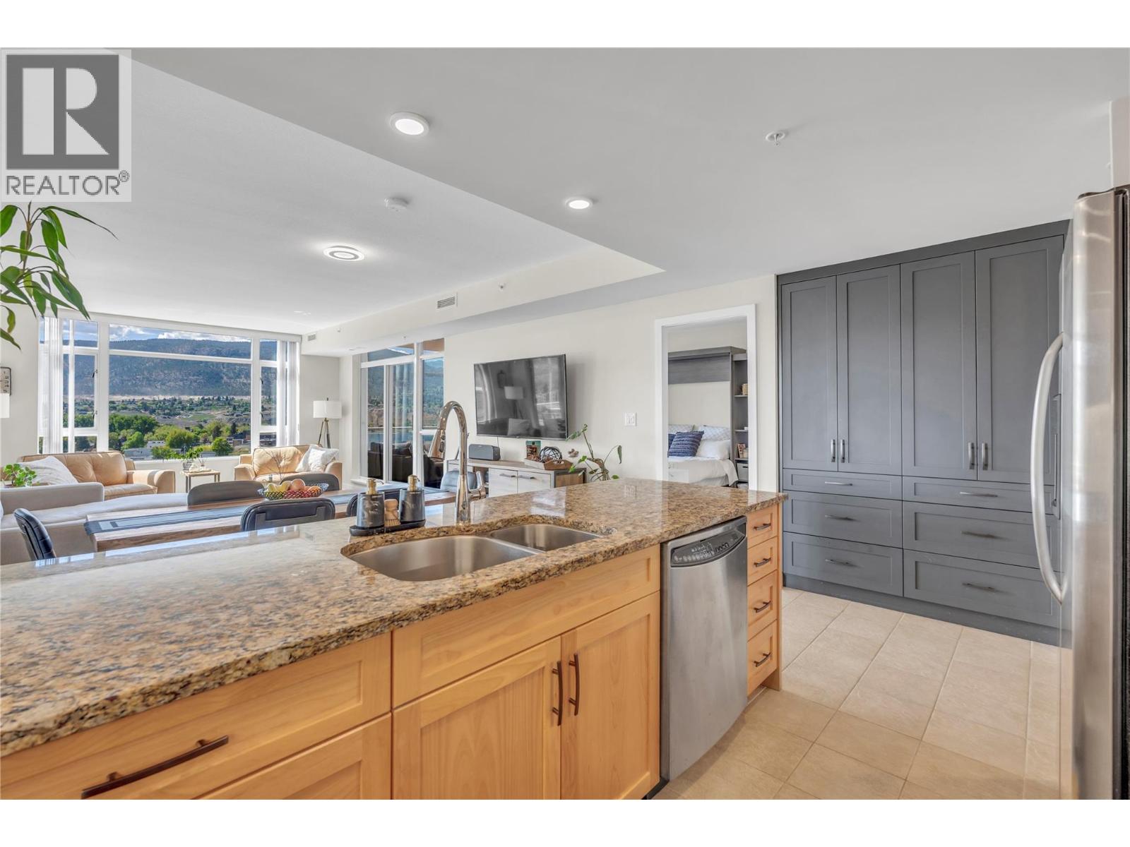 160 Lakeshore Drive Unit# 1006, Penticton, British Columbia  V2A 9C2 - Photo 12 - 10386083