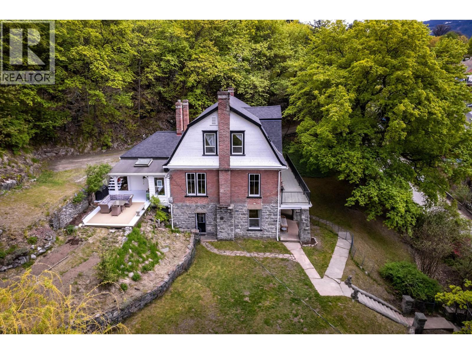 519 Cedar Street, Nelson, British Columbia  V1L 2C2 - Photo 77 - 10382087