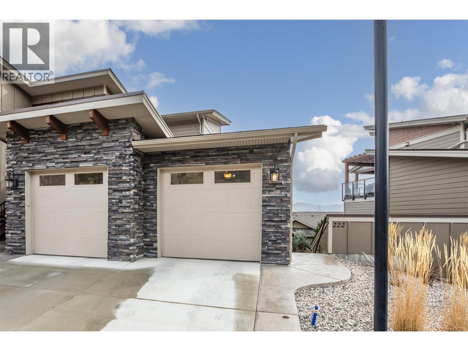 4000 Redstone Crescent Unit# 222, Peachland, British Columbia  V0H 1X5 - Photo 3 - 10386888
