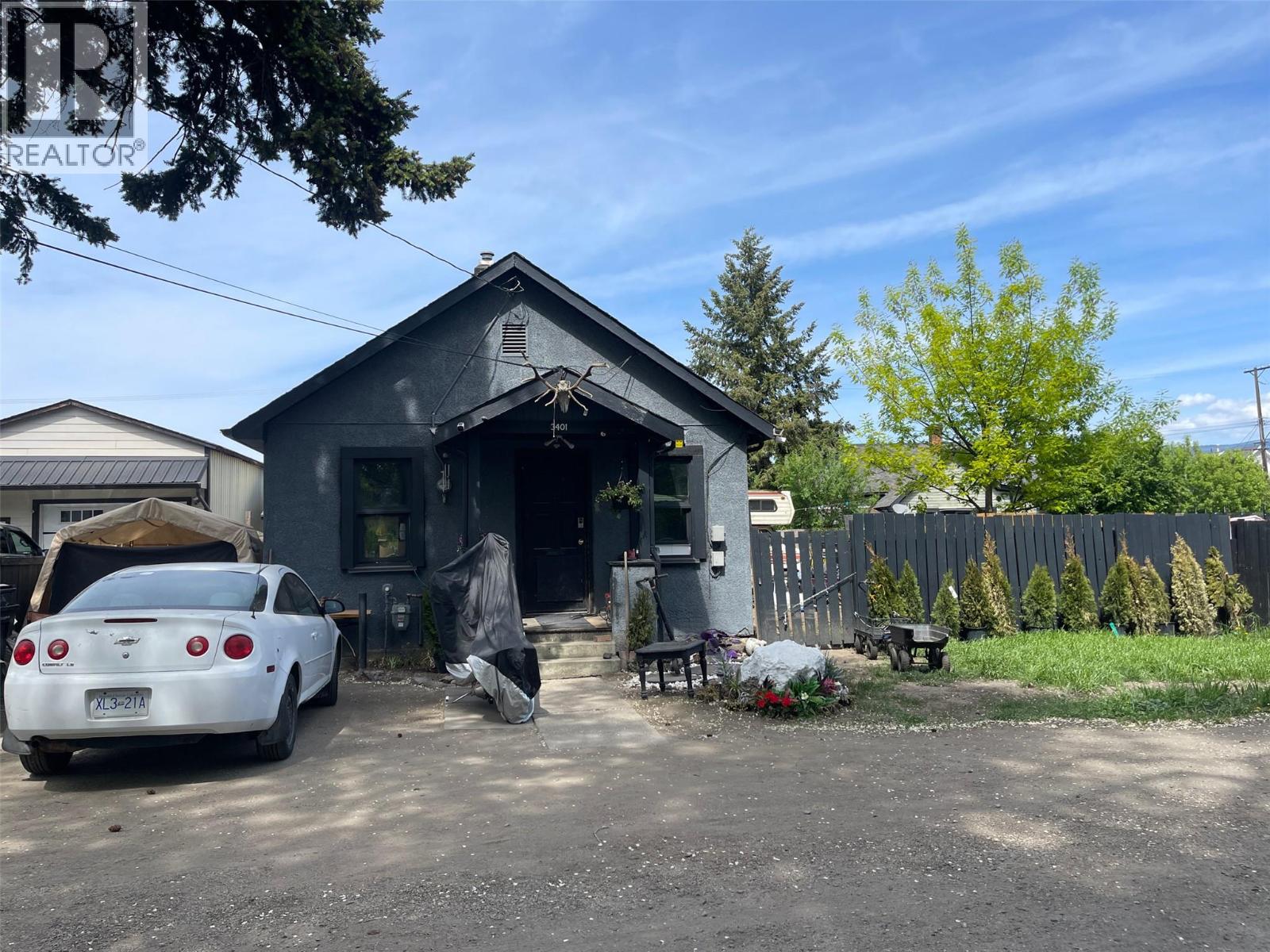 3401 26 Avenue, Vernon, British Columbia  v1t 1p6 - Photo 2 - 10386837