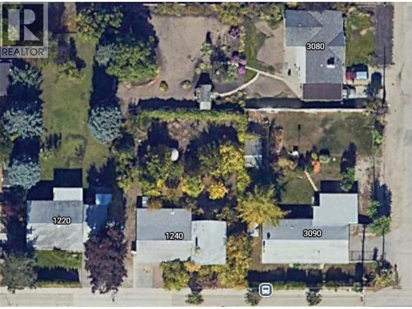 1240 Klo Road, Kelowna, British Columbia  V1V 2V6 - Photo 2 - 10386481