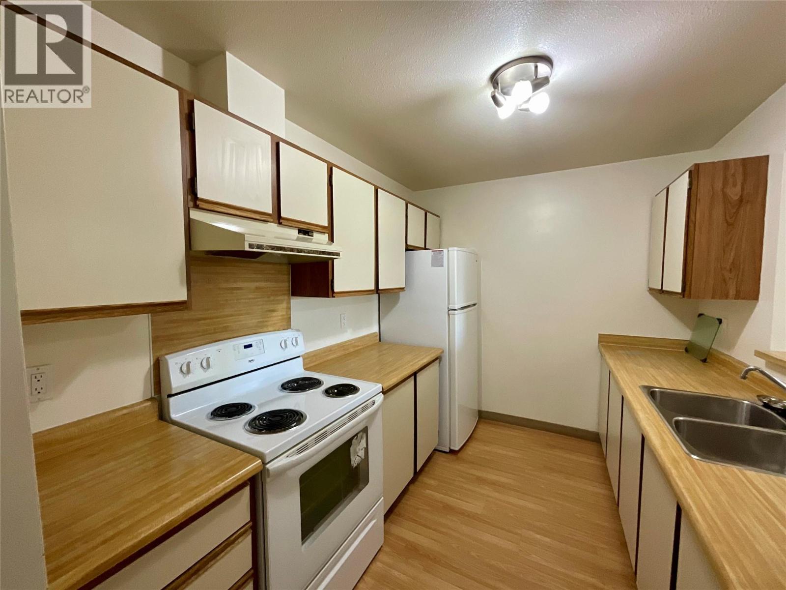 108 Spruce Avenue Unit# 312, Tumbler Ridge, British Columbia  V0C 2W0 - Photo 2 - 10386802