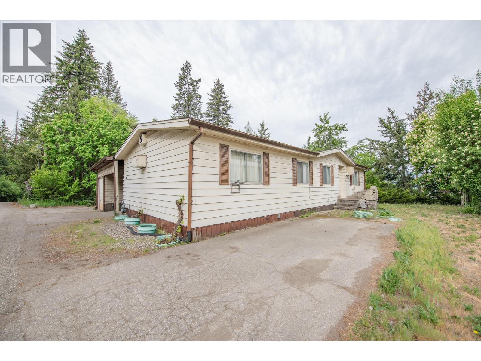 844 Hutley Road Unit# 36, Spallumcheen, British Columbia  V0E 1B7 - Photo 2 - 10386950