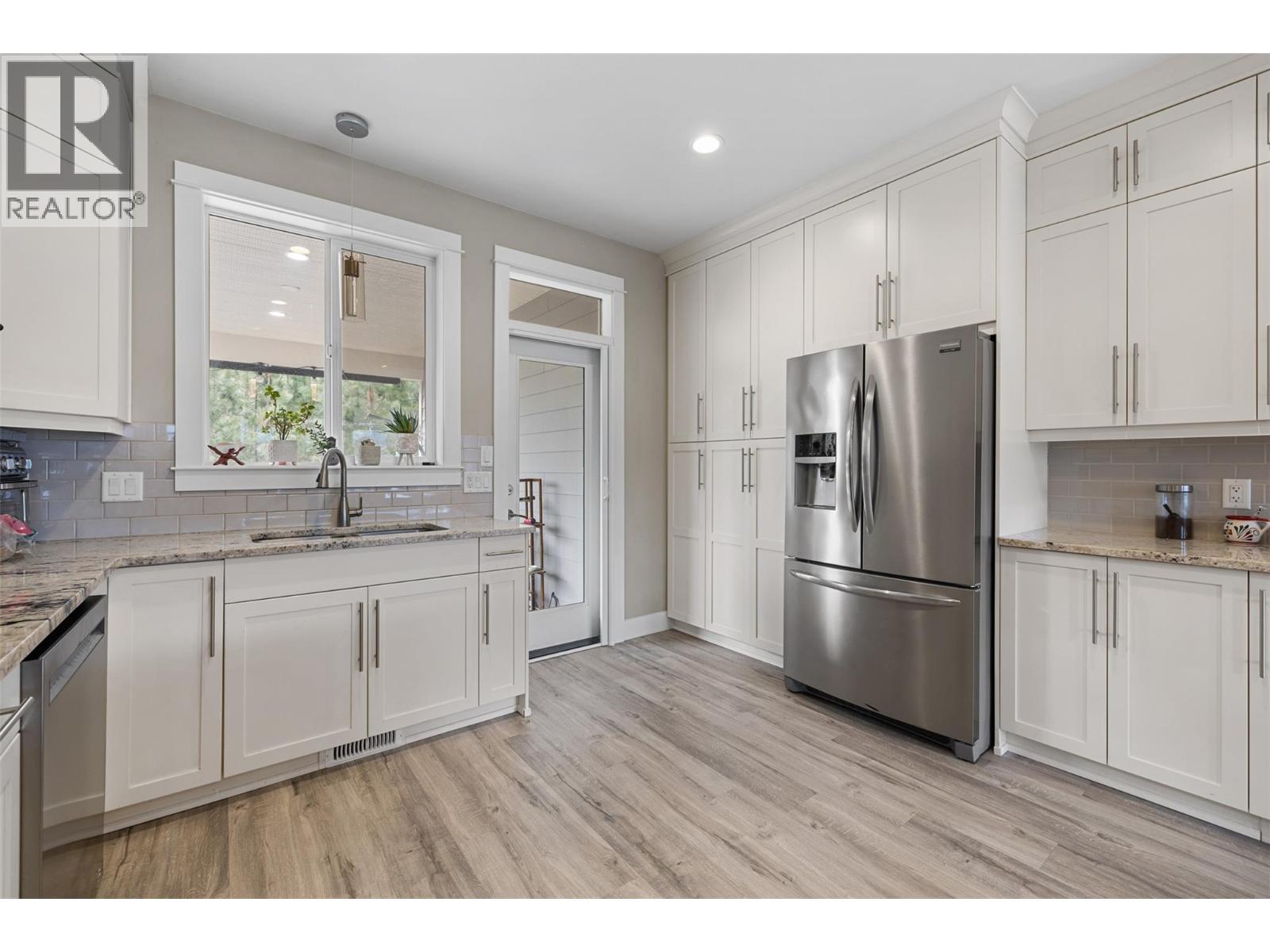 13272 Shoreline Drive, Lake Country, British Columbia  V4V 2T2 - Photo 8 - 10386393