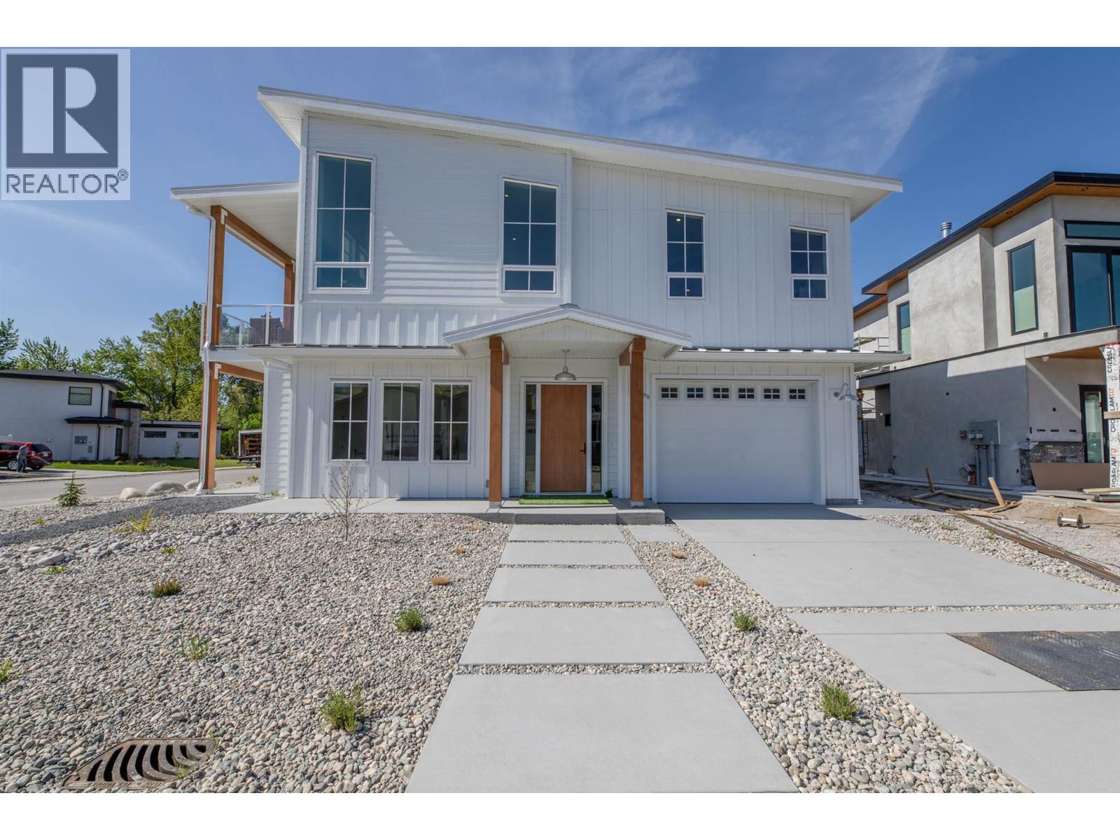 881 Lighthouse Landing, Summerland, British Columbia  V0H 1Z9 - Photo 1 - 10386986
