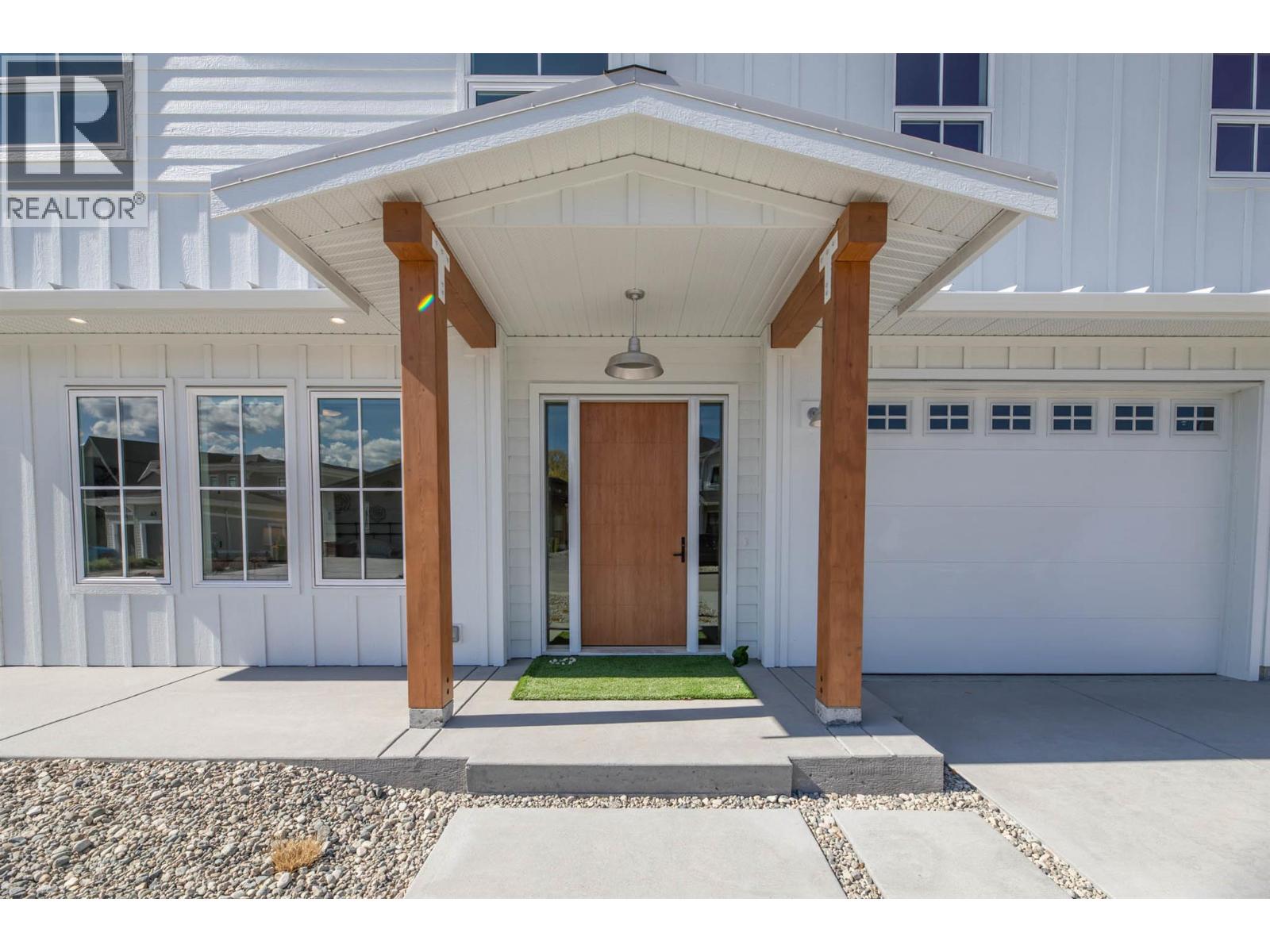 881 Lighthouse Landing, Summerland, British Columbia  V0H 1Z9 - Photo 3 - 10386986