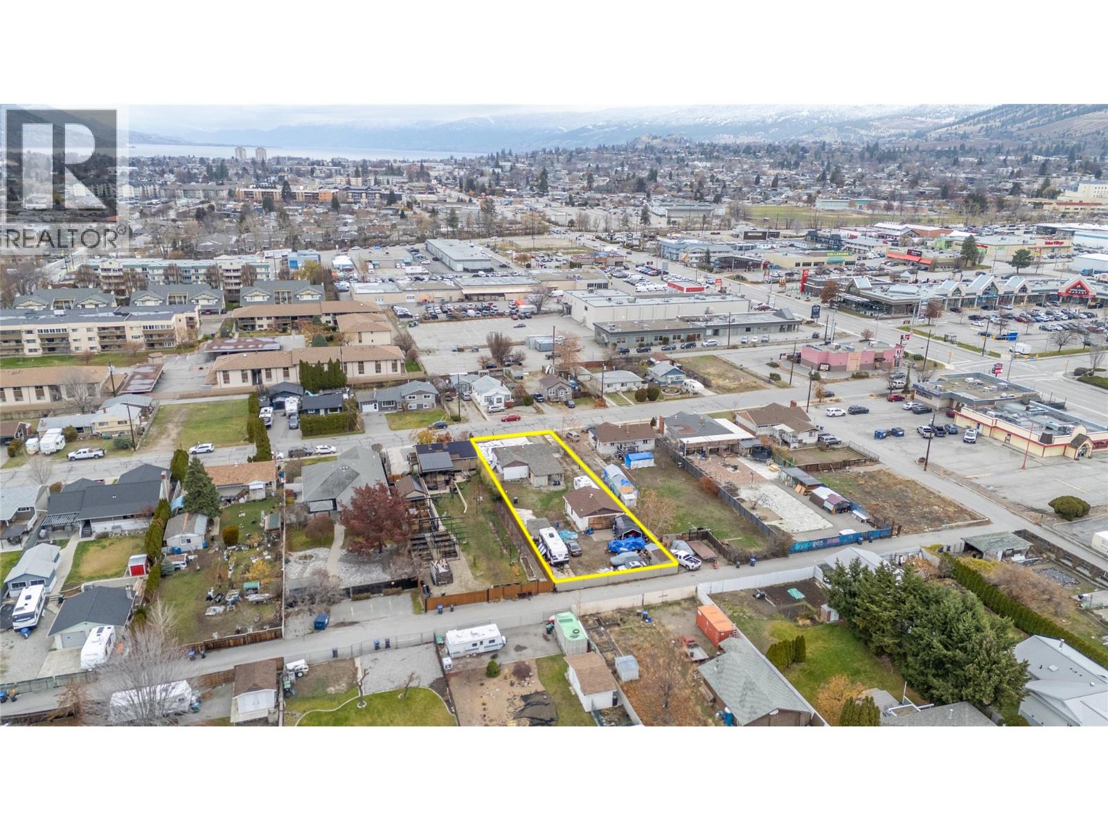 52 Okanagan Avenue W, Penticton, British Columbia  V2A 3K9 - Photo 1 - 10386623
